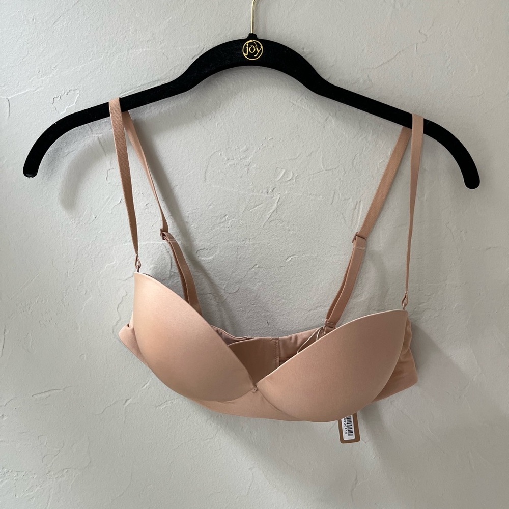 SKIMS ULTIMATE STRAPLESS PUSH UP BRA 32A IN CLAY
